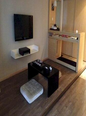 Ritz Hotel Ningbo - Photo2