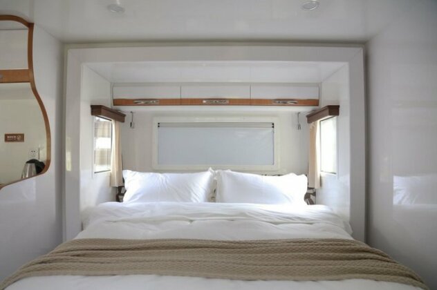 Seclusion Scenery of Shanghai International RV Resort - Photo3