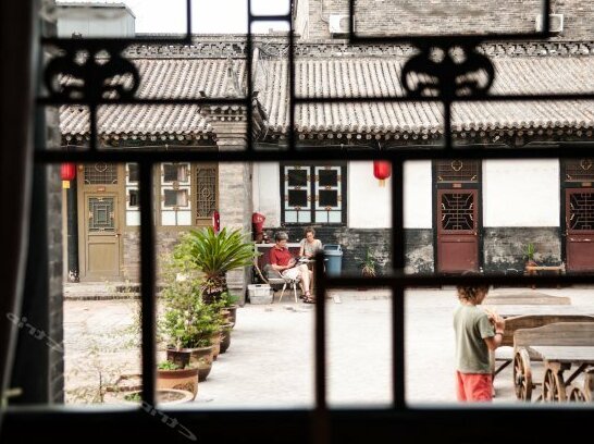 Fly by Knight Pingyao Courtyard - Photo2