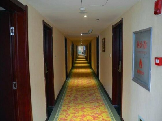 GreenTree Inn Shanxi Jinzhong Pingyao Railway Station Express Hotel - Photo2