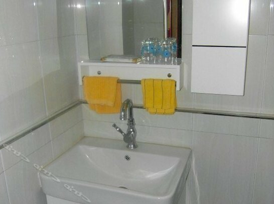Pingyao Platanus Courtyard Guesthouse - Photo4