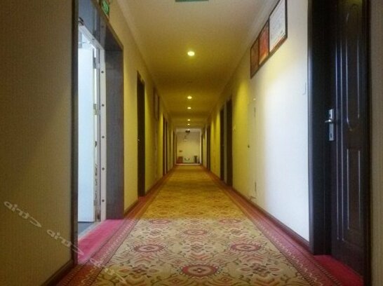 Pu'er Yingxiang Business Hotel - Photo3
