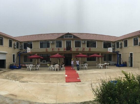 Lianyue Xiandao Holiday Hotel