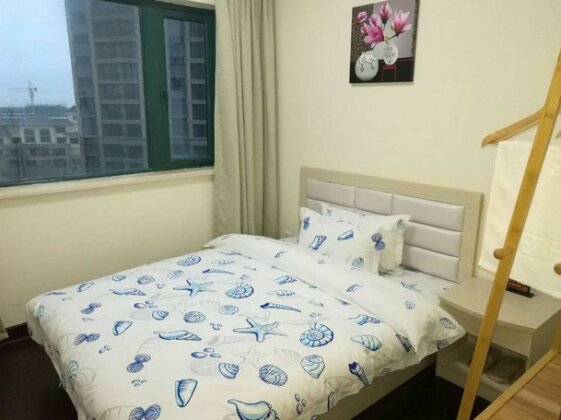 Azure Holiday Apartment - Photo2