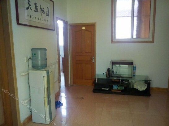 123 Hostel Qingdao - Photo2