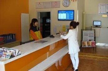 7 Days Inn Qingdao Xiangjiang Road Center Branch - Photo2