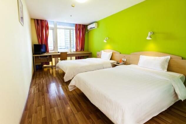 7days Inn Qingdao Development Zone Jinshatan - Photo4