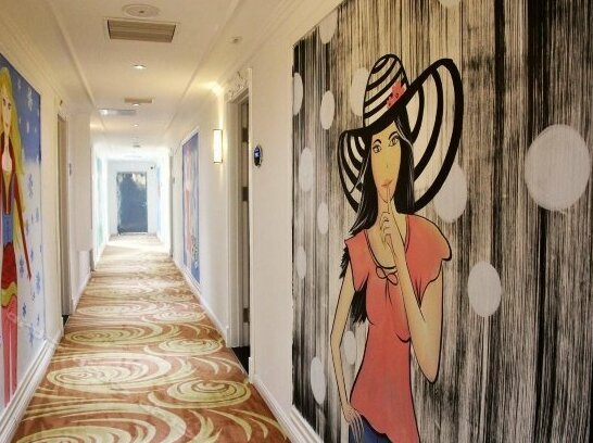 Aiyue Crystal Theme Hotel - Photo2