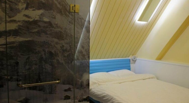 Backpacker International Youth Hostel - Photo5
