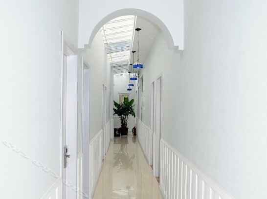 Bi'an Sunshine Theme Hotel - Photo2