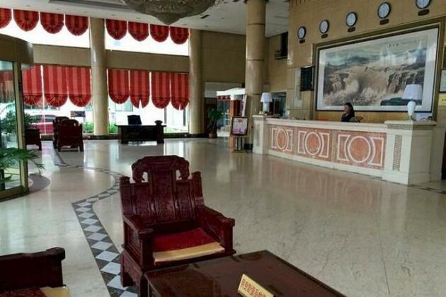 Blue Whale Bay Hotel - Photo2