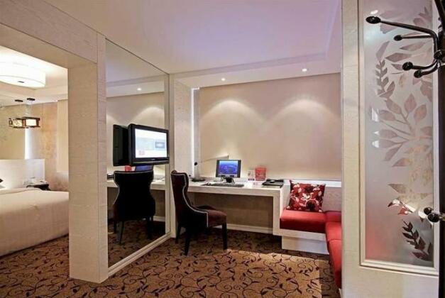 Century Mandarin Hotel - Photo5