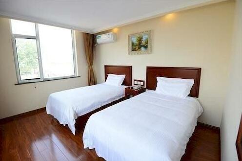 Greentree Inn Qingdao - Photo5