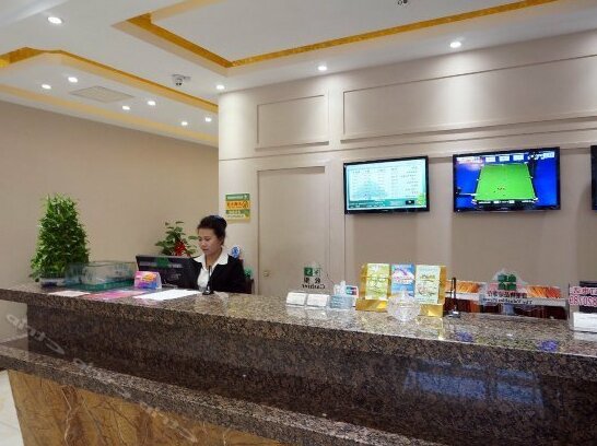 GreenTree Inn Shandong Qingdao Development District SDUST Express Hotel - Photo5