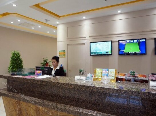 GreenTree Inn Shandong Qingdao Development District SDUST Express Hotel - Photo5