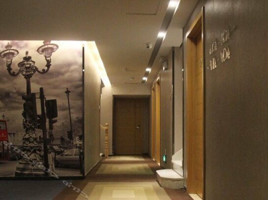 H Hotel Middle Hongkong Road - Photo3