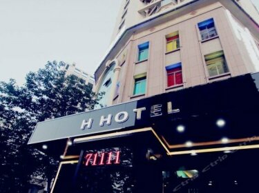 H Hotel Middle Hongkong Road