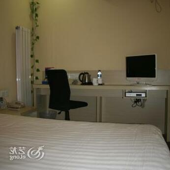 Hanting Express Qingdao Railway Station - Photo2