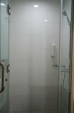 Hanting Hotel Qingdao May Fourth Square - Photo5