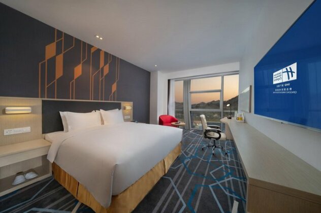 Holiday Inn Express Qingdao Innovation Park - Photo5