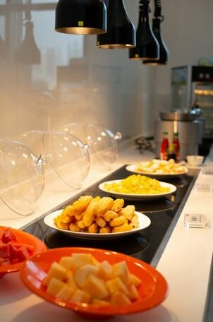 Holiday Inn Express - Qingdao West Coast - Photo4