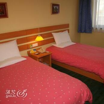 Home Inn Ocean World Qingdao - Photo2