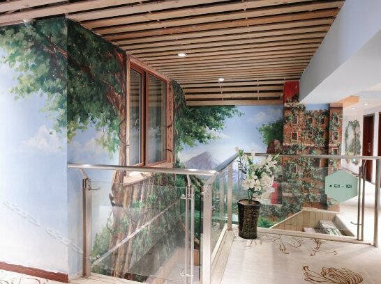 Hometree Theme Hotel - Photo2