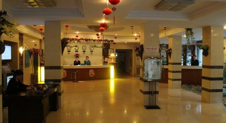 Hotel Ocean Qingdao - Photo3