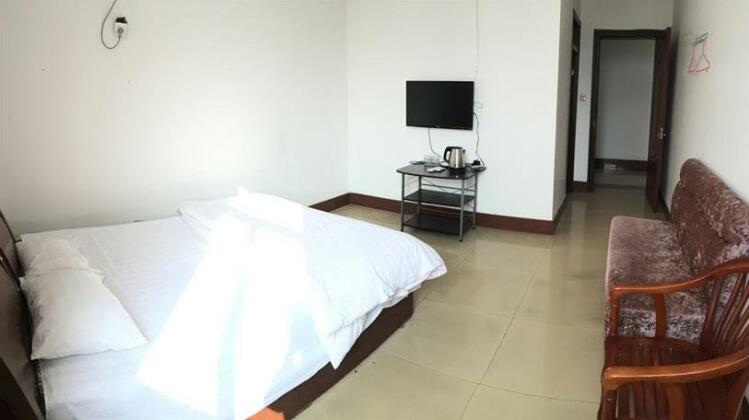 HuaTai Hostel Qingdao - Photo3