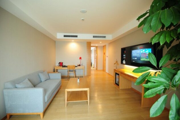Intercity Hotel Qingdao - Photo3