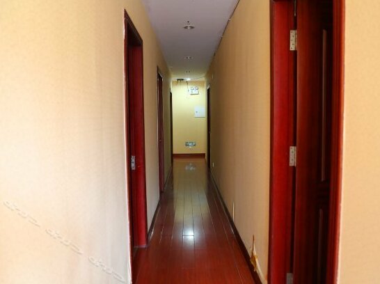 Lejia Express Hotel Qingdao - Photo2