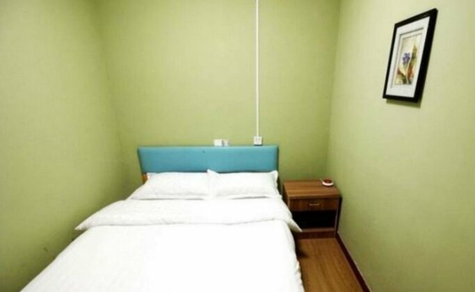 Little Free Time Internationa Hostel Qingdao - Photo3
