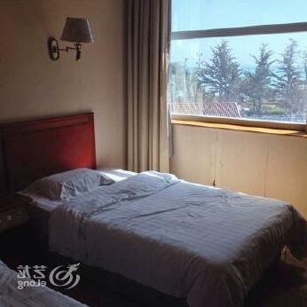 Longjia Hotel - Photo2