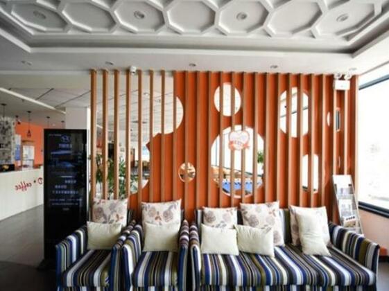 Motel Qingdao Licang Square - Photo2