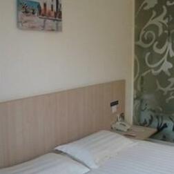 Ocean Star Hotel Qingdao - Photo4