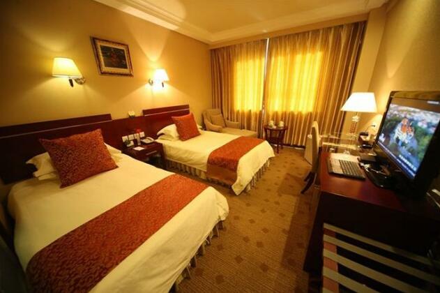 Overseas Chinese International Hotel - Photo4