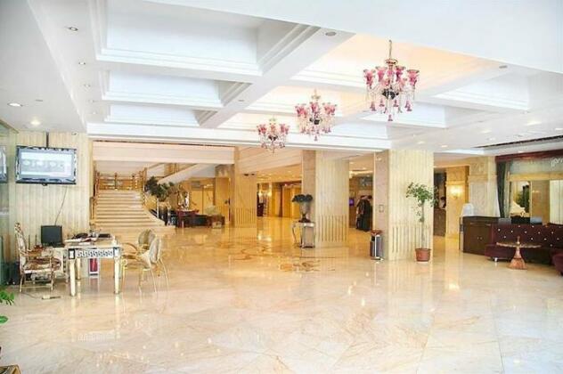 Qingdao Danube International Hotel - Photo3