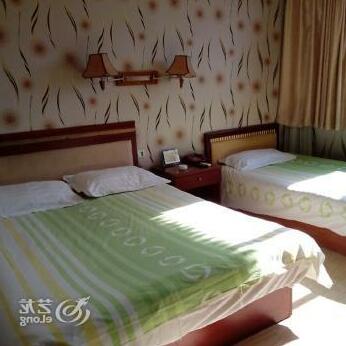 Qingdao Hipeak Hotel - Photo2