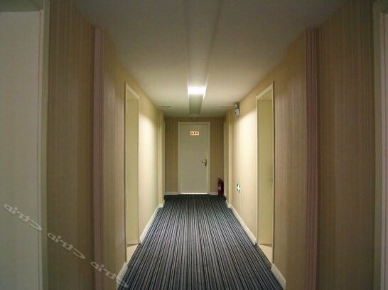 Qingdao Huaxuan Hotel - Photo3