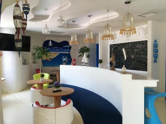 Qingdao Mediterranean Theme Hotel - Photo2