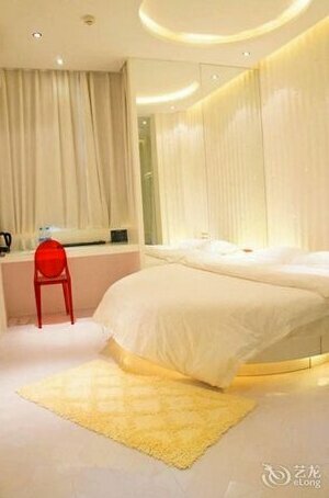 Qingdao Modern Architects Inn