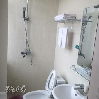 Qingdao Yijia Business Hotel - Photo5
