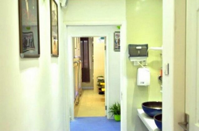 Qingting Space Capsule Hostel - Photo4