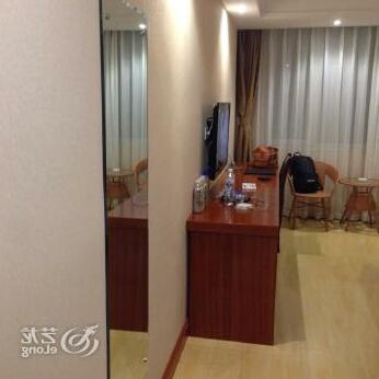 Super 8 Hotel Qingdao developing area of Petroleum University - Photo3