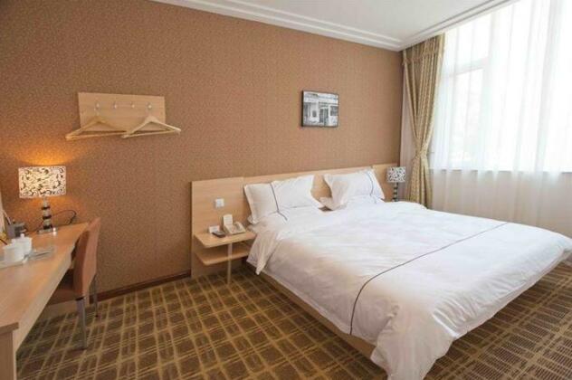 Super 8 Qingdao Ningxia Road - Photo4