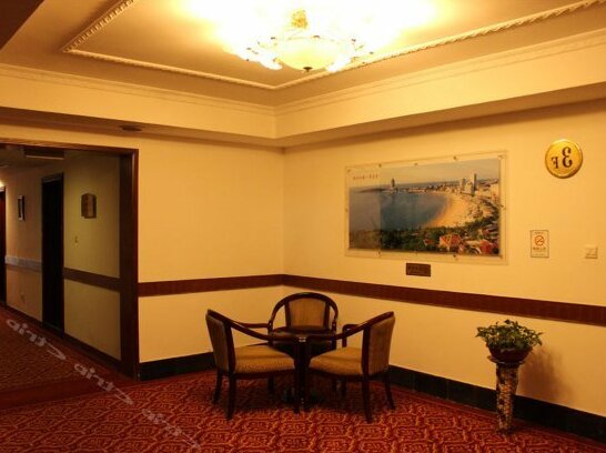 Taidong Hotel Qingdao - Photo2