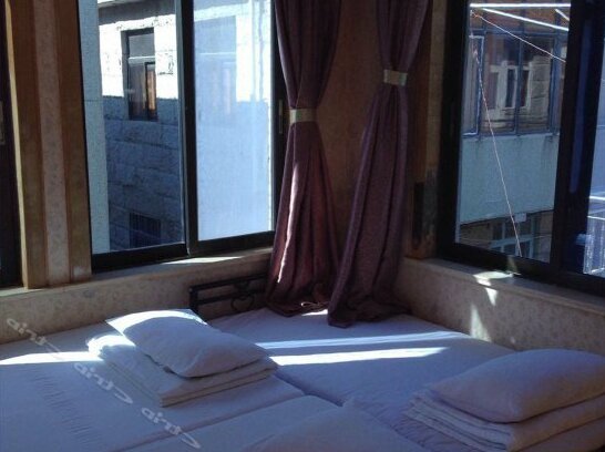 Xiufeng Business Hotel Qingdao - Photo2