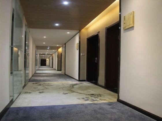 Yijia Business Hotel Qingdao - Photo3