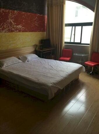 Youth Mini Hotel - Photo2