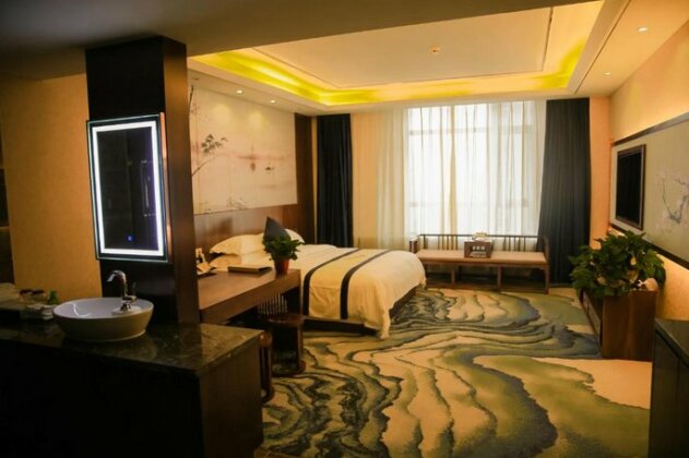 Meilun Hotel Qingyang - Photo2